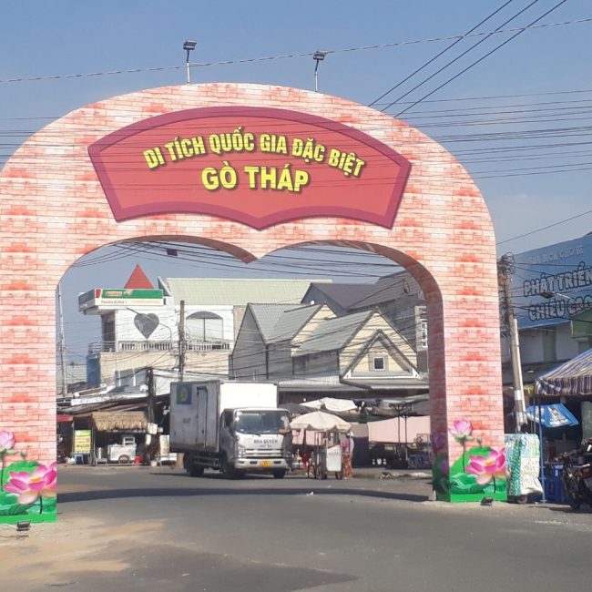 Thi công cổng chào sự kiện tại Gò Tháp Đồng Tháp